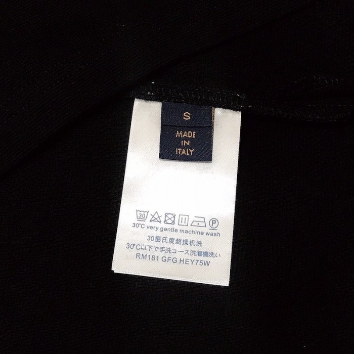 Louis Vuitton 2023 Signature 3d Pocket Monogram Jacquard T-Shirt - Black T-Shirts,  Clothing - LOU764680