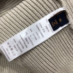 Louis Vuitton stitched teddy pullover, 男裝, 外套及戶外衣服- Carousell