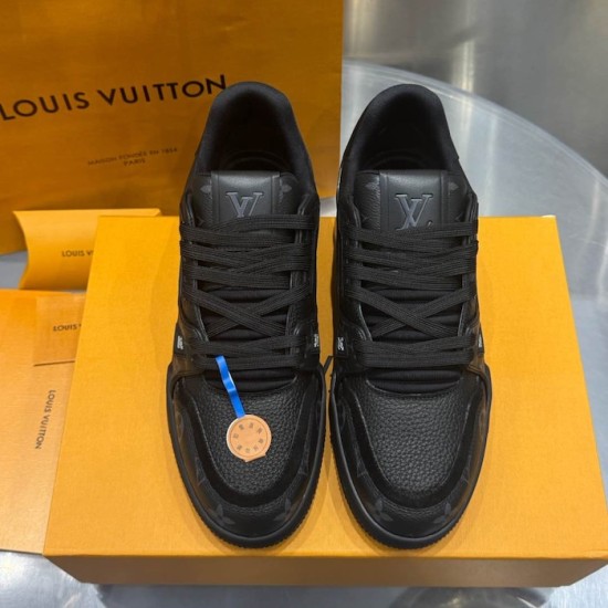 LV Trainer Sneaker 1ADH4C LV Trainer Sneaker 1ADH4C