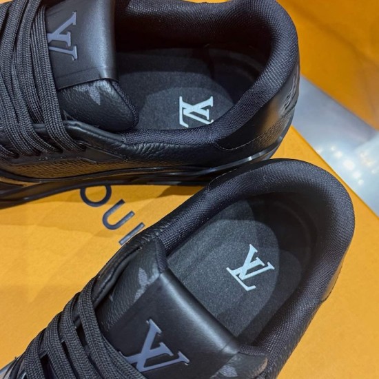 LV Trainer Sneaker 1ADH4C LV Trainer Sneaker 1ADH4C