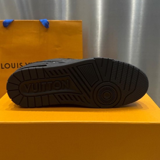 LV Trainer Sneaker 1ADH4C LV Trainer Sneaker 1ADH4C