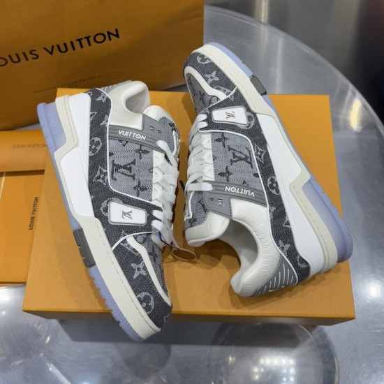 LV Trainer Sneaker 1ADHIG LV Trainer Sneaker 1ADHIG