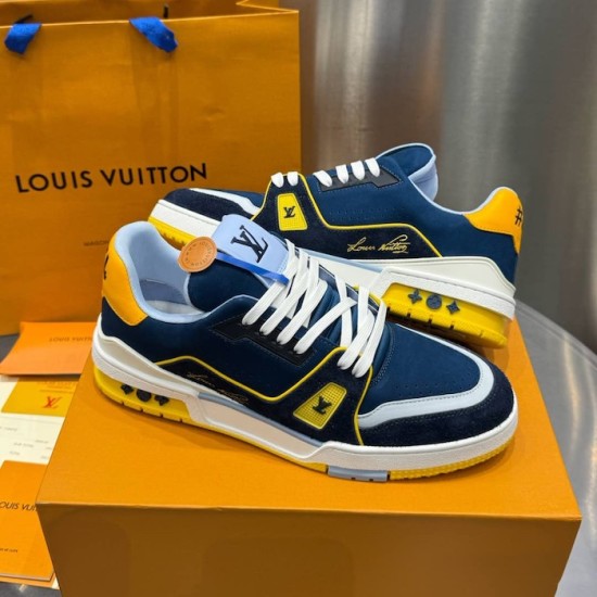 LV Trainer Sneaker 1ADHUU LV Trainer Sneaker 1ADHUU