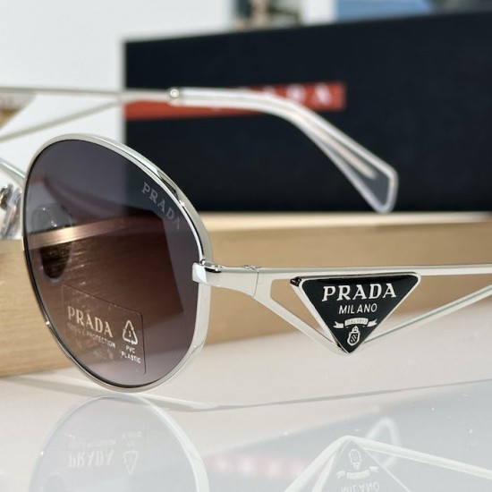 Prada Oval Retro Style Sunglasses with the Logo Prada Oval Retro Style Sunglasses with the Logo