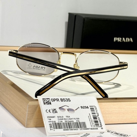 Prada Sunglasses with the iconic metal plaque Prada Sunglasses with the iconic metal plaque