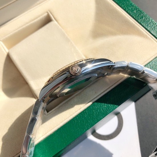 Rolex Datejust 41mm Gold Dial Lumed Marker SS/YG Bracelet Rolex Datejust 41mm Gold Dial Lumed Marker SS/YG Bracelet