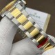 Rolex Submariner 40mm Black Dial Watch / Gold Rolex Submariner 40mm Black Dial Watch / Gold
