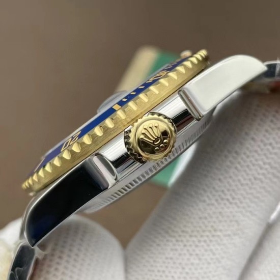 Rolex Submariner 40mm Blue Dial Watch Rolex Submariner 40mm Blue Dial Watch