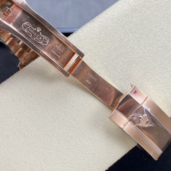 Rolex Sky-Dweller 42 mm Everose Gold Dial Rolex Sky-Dweller 42 mm Everose Gold Dial