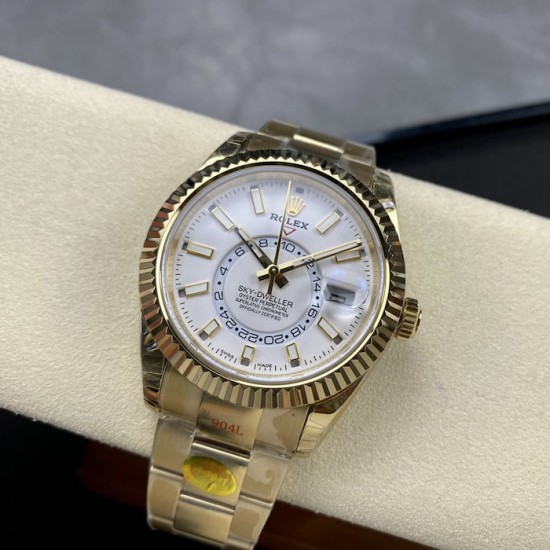 Rolex Sky-Dweller 42 mm Intense white Dial Rolex Sky-Dweller 42 mm Intense white Dial