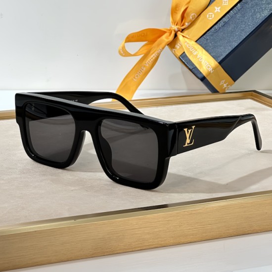 Louis Vuitton LV Clash Square Large Sunglasses Z2125W Louis Vuitton LV Clash Square Large Sunglasses Z2125W